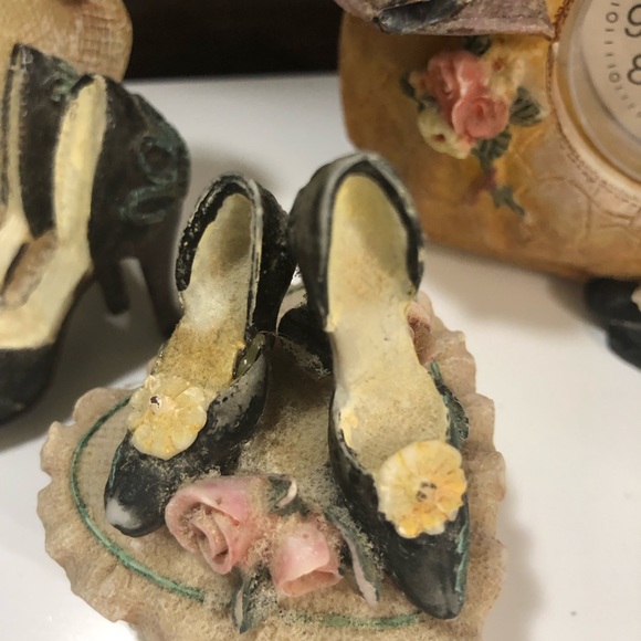 Vintage Resin Decor “Ladies Fashion” - Picture 5 of 7